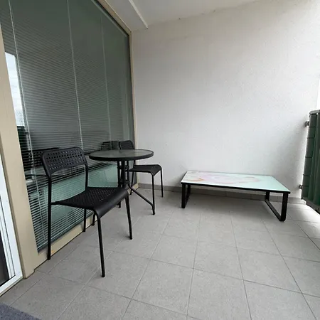 Skygate With Private Parking Garage ブラチスラヴァ