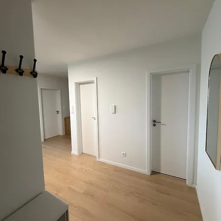 Skygate With Private Parking Garage * ブラチスラヴァ